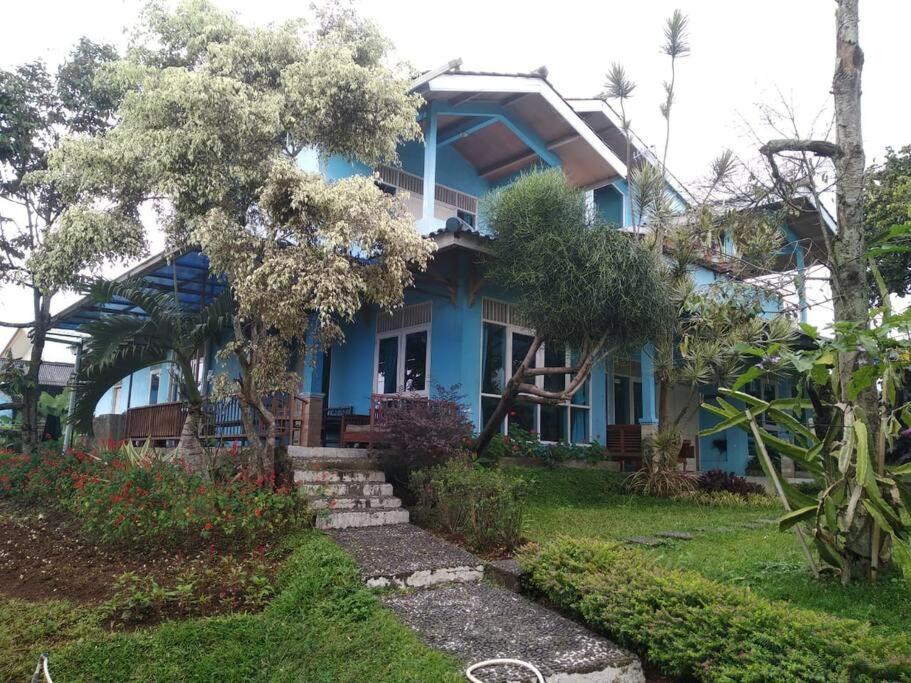 Garden Villas Cipanas Sindanglaya Esterno foto