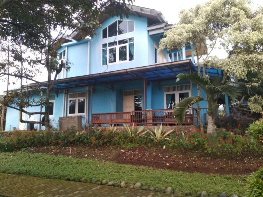 Garden Villas Cipanas Sindanglaya Esterno foto